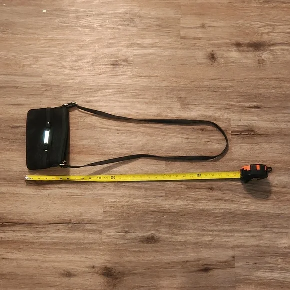 Tommy Hilfiger Small Black Purse/Crossbody - Picture 11 of 15